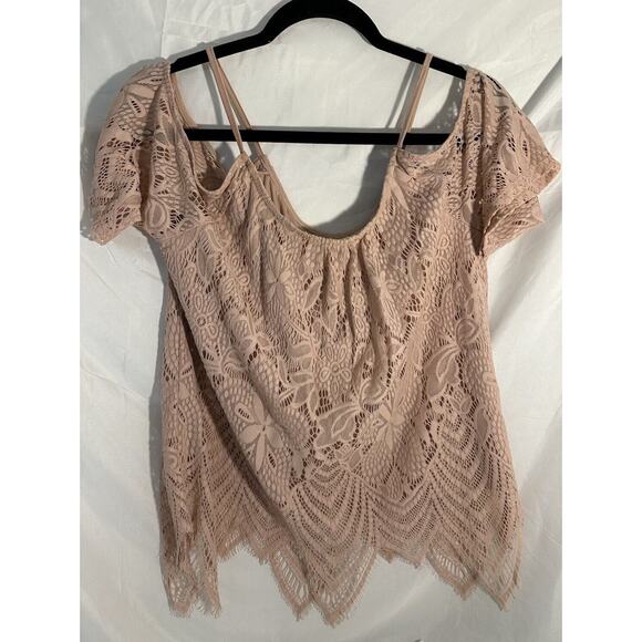 Alya Women’s Peach Lace Blouse Top Cold Shoulder Short Sleeve Fringed Hem Size M - Picture 1 of 4